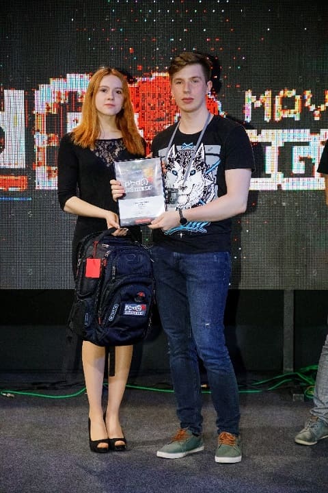 Награждение: Павел Черепанов